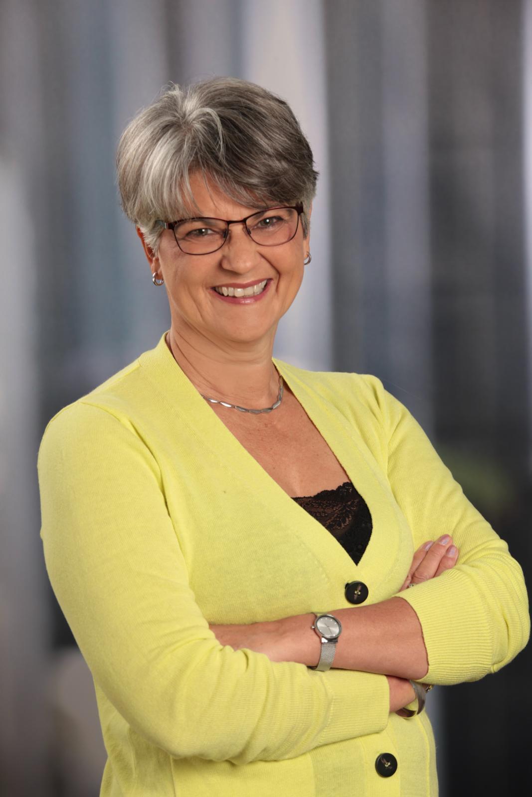 Thumbnail - Der Nordseehof - Als Wir Träumen Durften | Regine Kölpin | Deutsch |