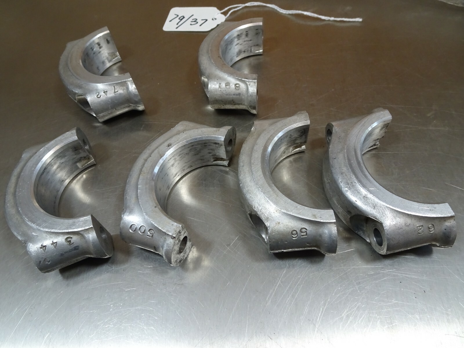 1 LARGE JOURNAL BSA ENGINE CONROD BIG END CAP. POSS VINTAGE A10 A65 A50