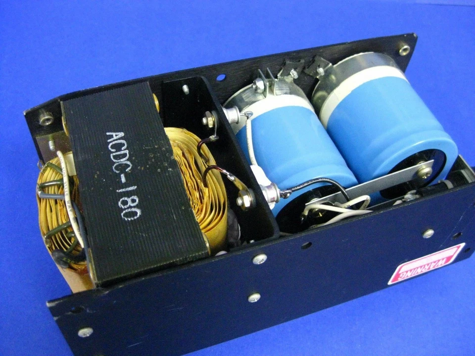 Fuente de alimentación ACDC Electronics 24N5.4-9 24V@5.4A, 230 VAC Foto 4 de 4