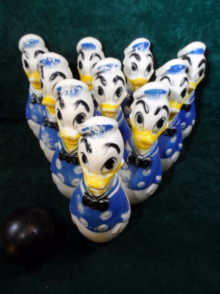 Disney WDP Donald Duck Bowling Set Complete 10 Bowling Pins ball WOW