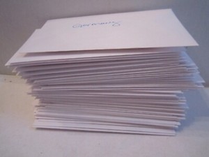 MASSIVE-LOT-OF-WORLD-WIDE-STAMPS-IN-GLASSINES-IN-80-ENVELOPES-ALL-MARKED-COUNTRY