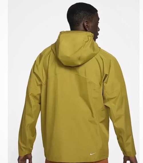 Nike ACG Storm-FIT \"Cascade Rains\"　M nike men acg storm fit cascade rains full zip jacket moss summit white