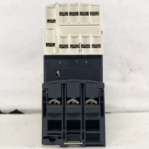 Unidad de control Schneider Electric LUCBX6BL LUB12 0,15-0,60A - Imagen 6 de 7