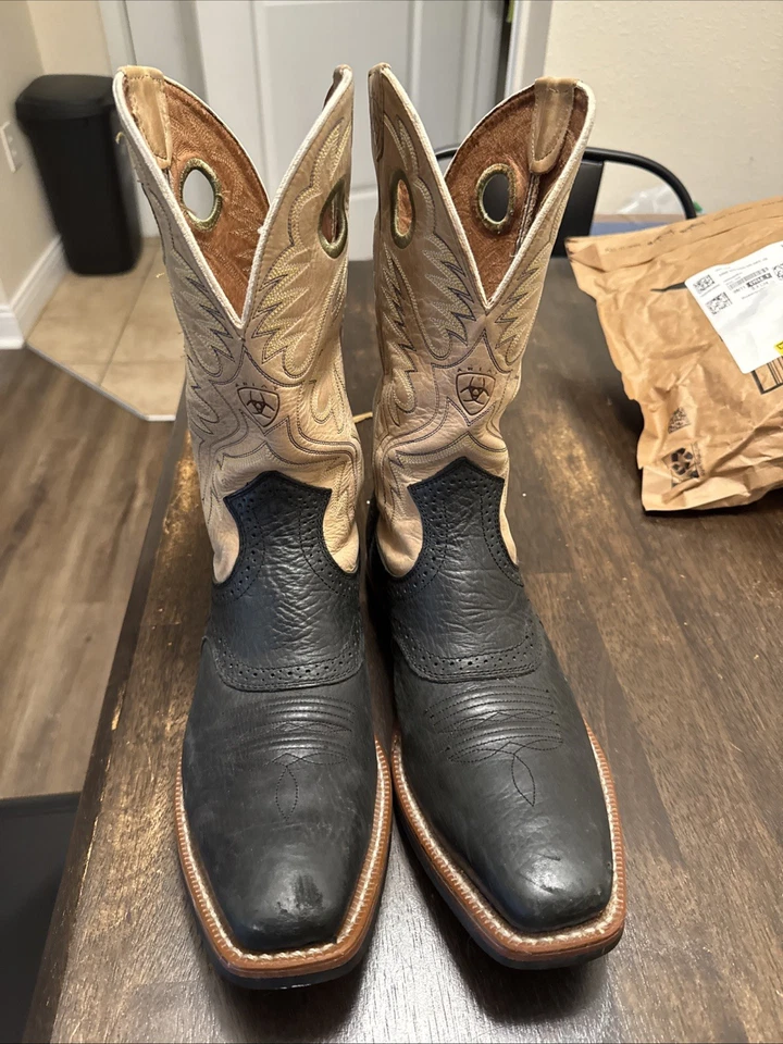 Botas para hombre Ariat punta cuadrada lápida negras talla 9,5D Foto 2 de 4