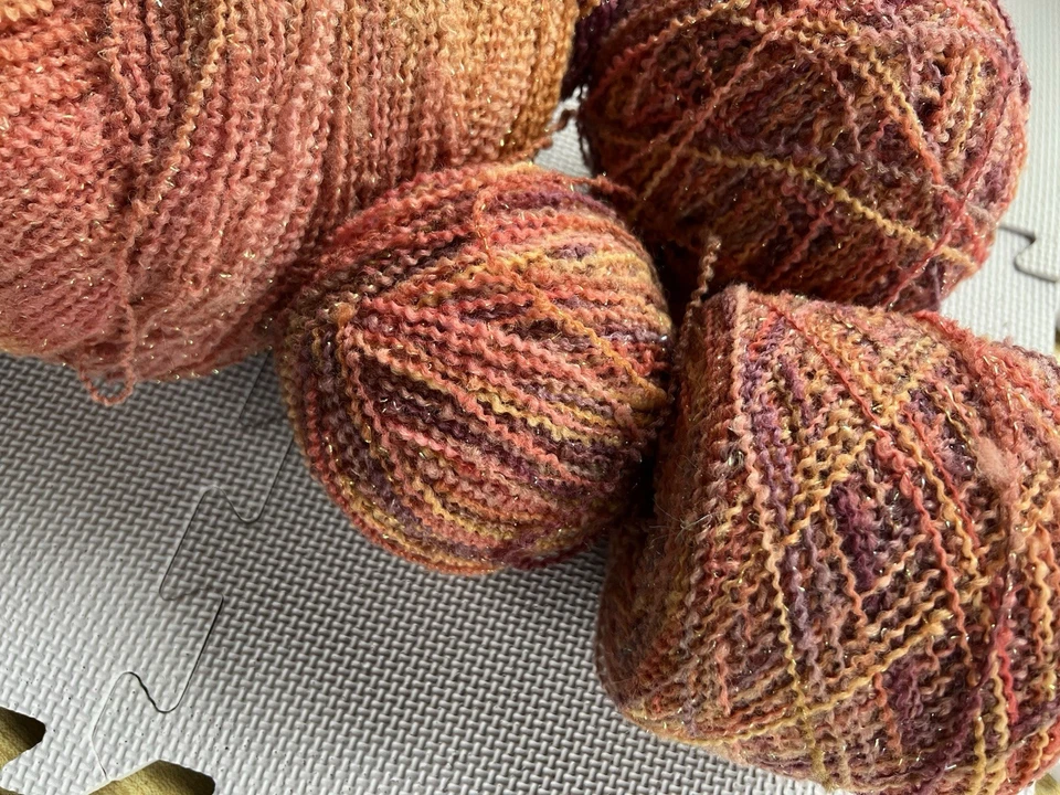 CHERRY TREE HILL OCEANIA dk Hand Dyed Yarn INDIAN SUMMER 100% Wool &lurex: Lot 2 - Image 4 of 4