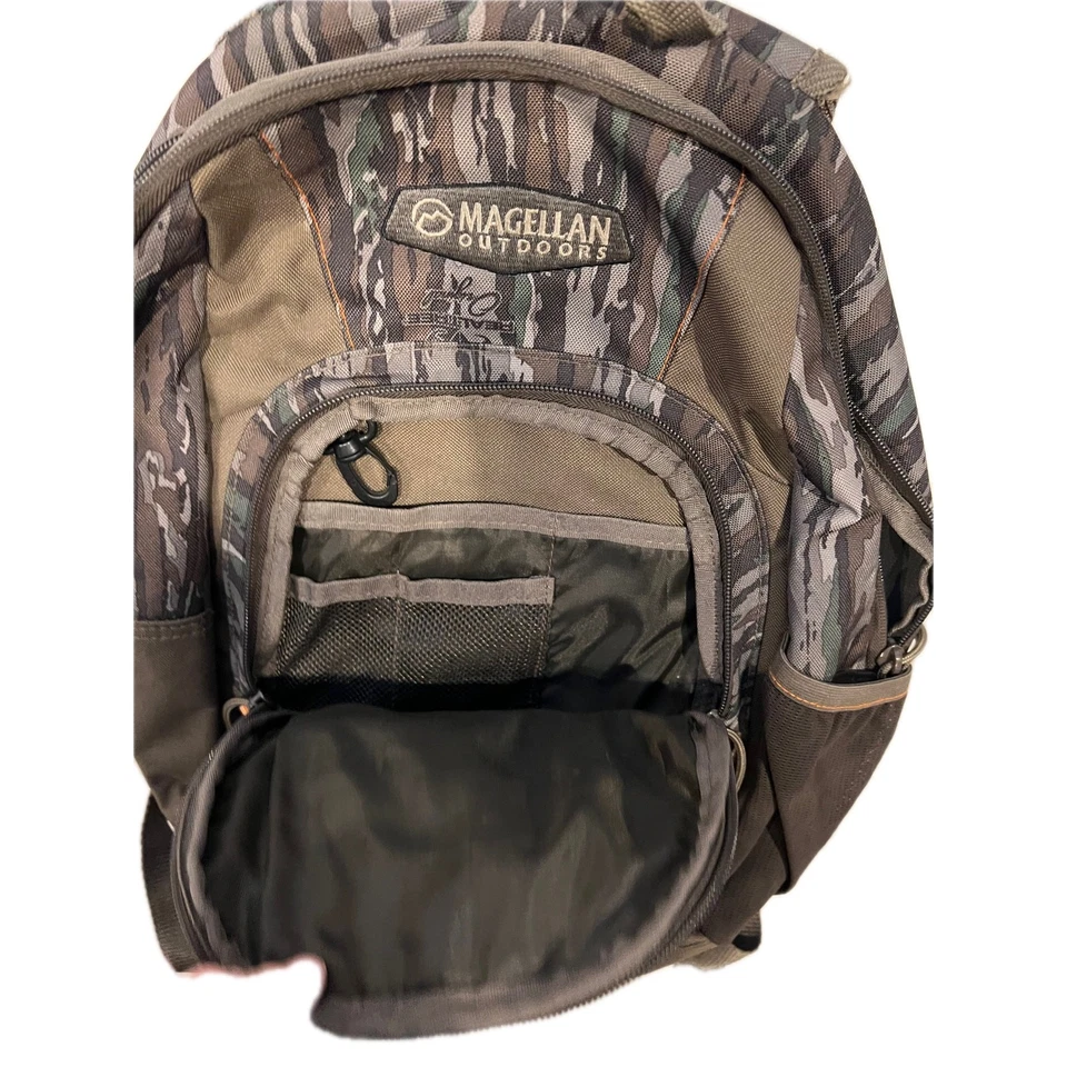 Pack de día camuflaje exterior Magellan Foto 3 de 4