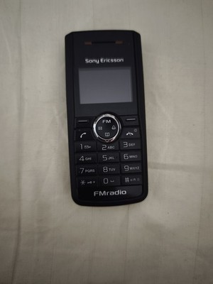 Sony Ericsson J132 Mobiltelefon/Handy  Schwarz mit Ladegerät