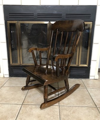 Nichols & Stone Co Child Rocking Chair Windsor Style USA Luxury