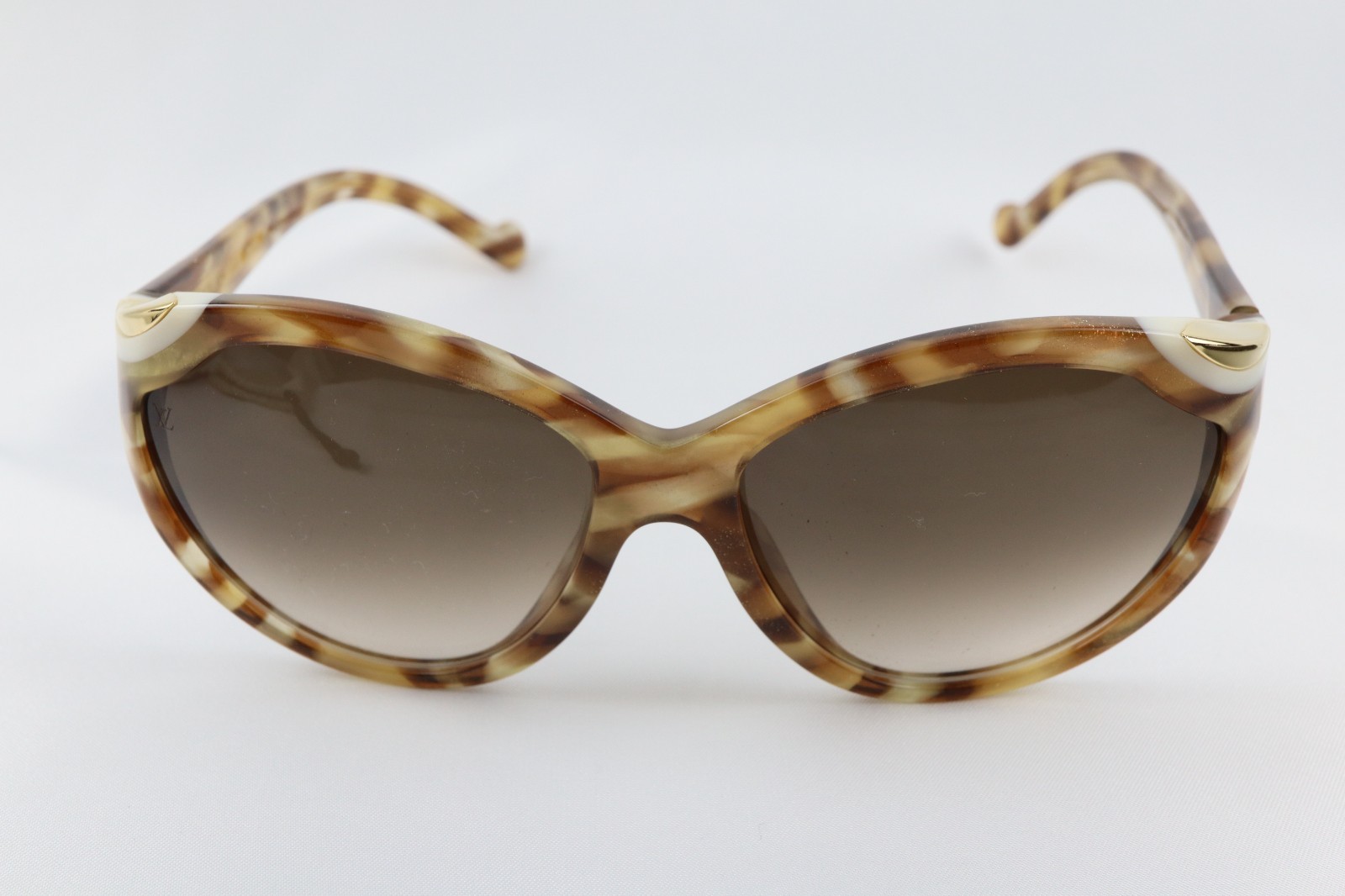 LOUIS VUITTON Z0747E Cat Eye Sunglasses Tortoise Made in Italy with Case thumbnail 2