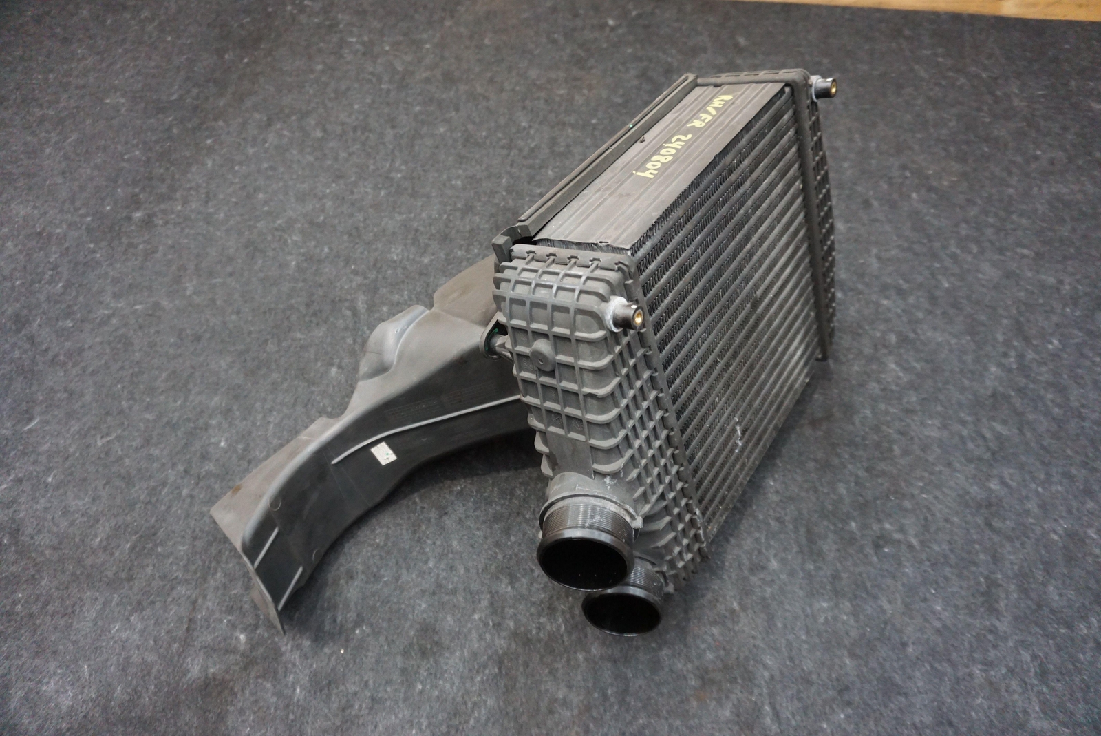 Front Right Radiator Intercooler Assembly 670109552 Maserati Ghibli M157 14-17+