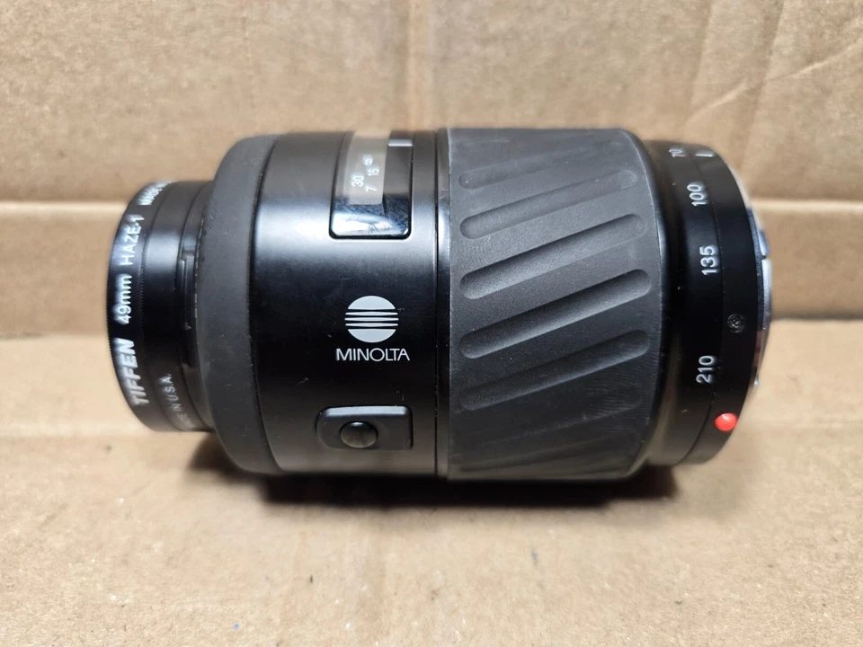 Minolta AF ZOOM 70-210mm 1:4.5(22)-5.6 Japan lens for Minolta/Sony A mount. - Image 2 of 4