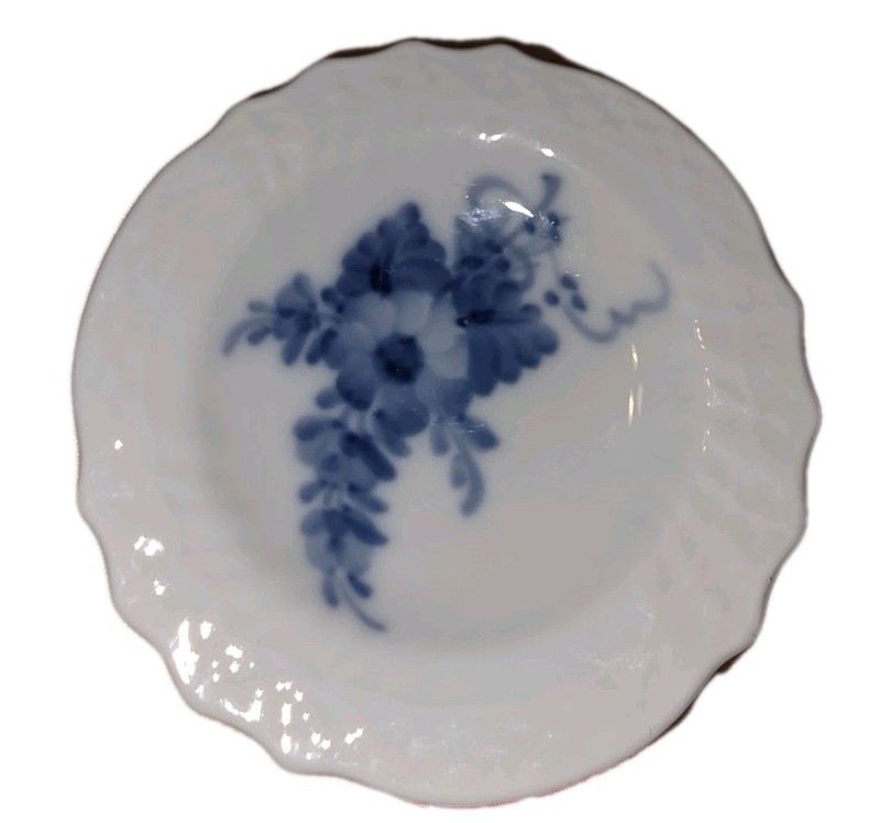 Royal Copenhagen Blue Flower Curved.  butter pads Mini Plate 3 Inches