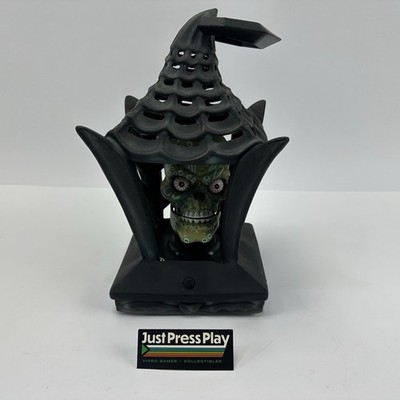 Halloween Large Gemmy Animated Laughing Screaming Lighted Skull Lantern 12''