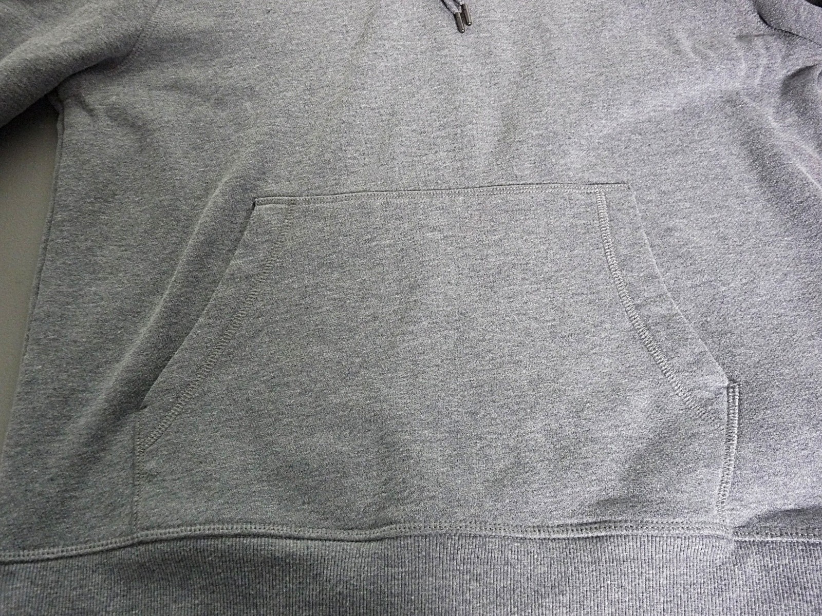 Amazon Essentials Gray Pullover Hoodie Sweatshirt… - image 9