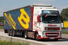 Foto camion Volvo FH 460 autoarticolato telonato Slovenia bianco BRUS Slovenija #p1vi