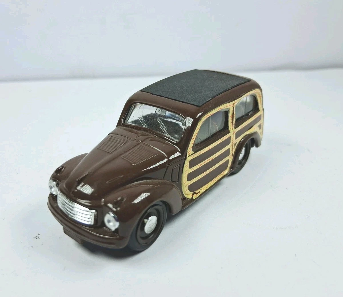 Brumm 1/43 - Fiat 1100 Gazogène 1945 - Série Limitée Viva Italia - 500 Ex - N°168