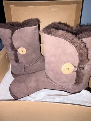 UGG Bailey Button II Burnt Cedar Chocolate Suede Fur Boots Womens Size 8 *NIB*