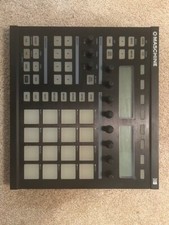Native Instruments MK1 Maschine Mikro MIDI Co...