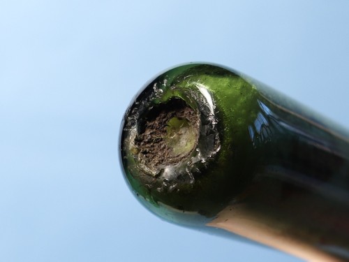 19thC Free Blown Green Glass LAVENDER COLOGNE Pontil Scar Bottle Salt & Fabric - Picture 6 of 10