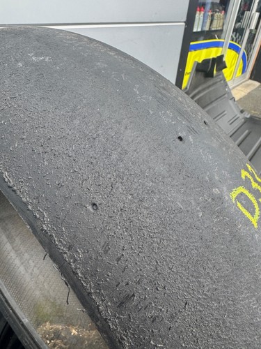 Dunlop KR108 SSP Supersport Slicks Motorcycle Race Track Tyre 190/55-17 Rear - Picture 2 of 3