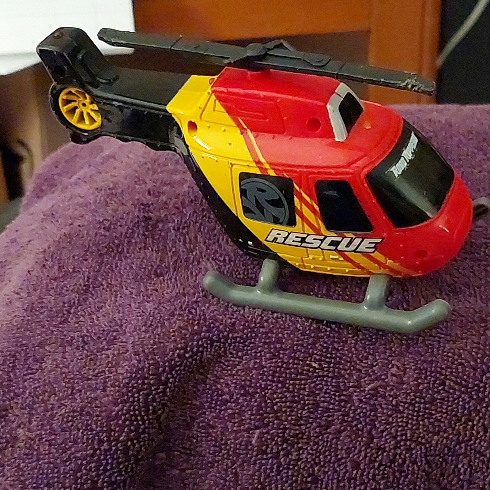 Picture 3 of 12
