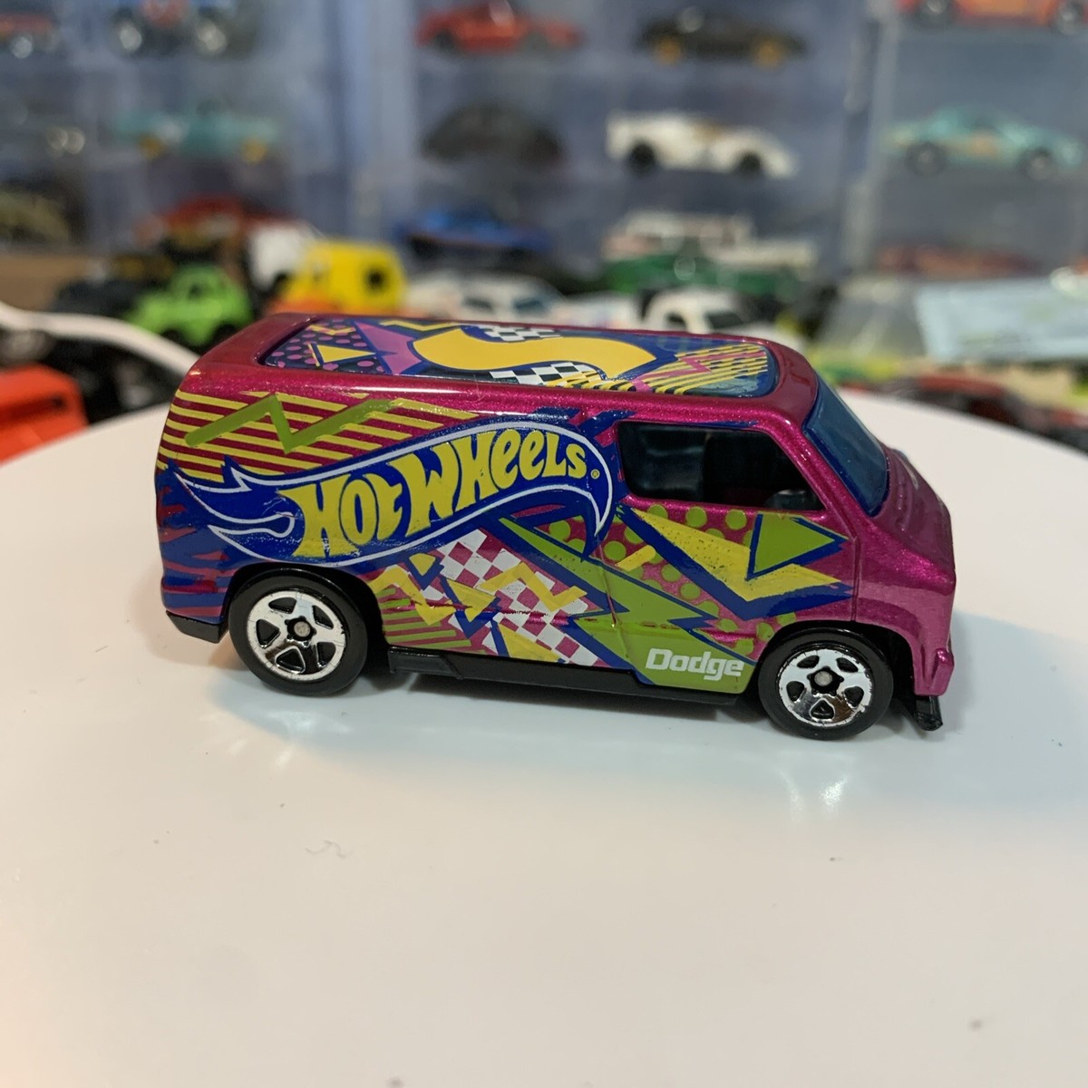 HW　 CUSTOM '77 DODGE VAN　カスタム ダッジ バン HW City – HW Performance: CUSTOM '77 DODGE VAN – ORANGE