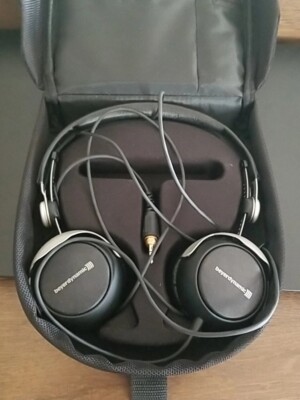 Beyerdynamic Dynamic Studio Headphones DT 1350 Closed Back Over Ear Works Well