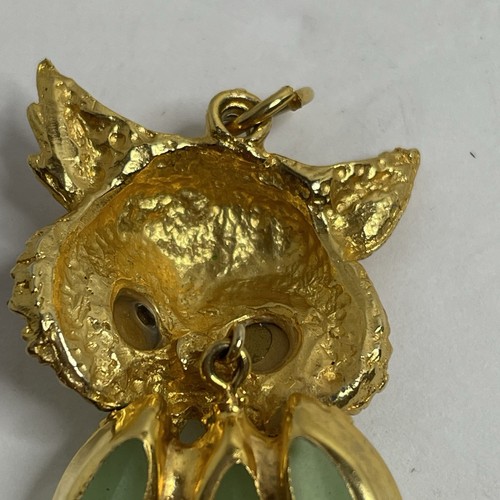 Necklace Pendant Owl Gold Tone And Jade Colored Stones Moveable Head 2.5” - Picture 4 of 7