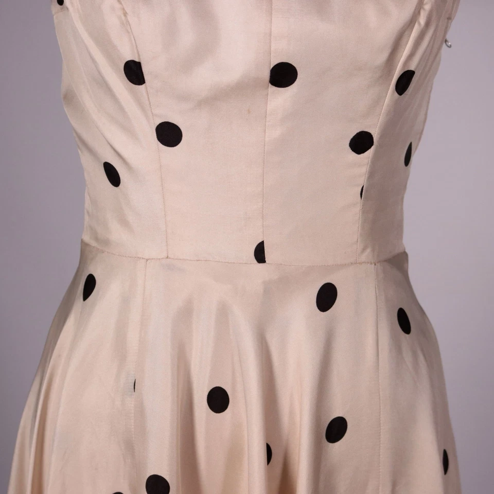 Vestido de cóctel vintage de seda a lunares - Italia años 60 Foto 3 de 4