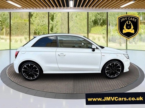 Audi A1 TFSI S LINE - Picture 2 of 22