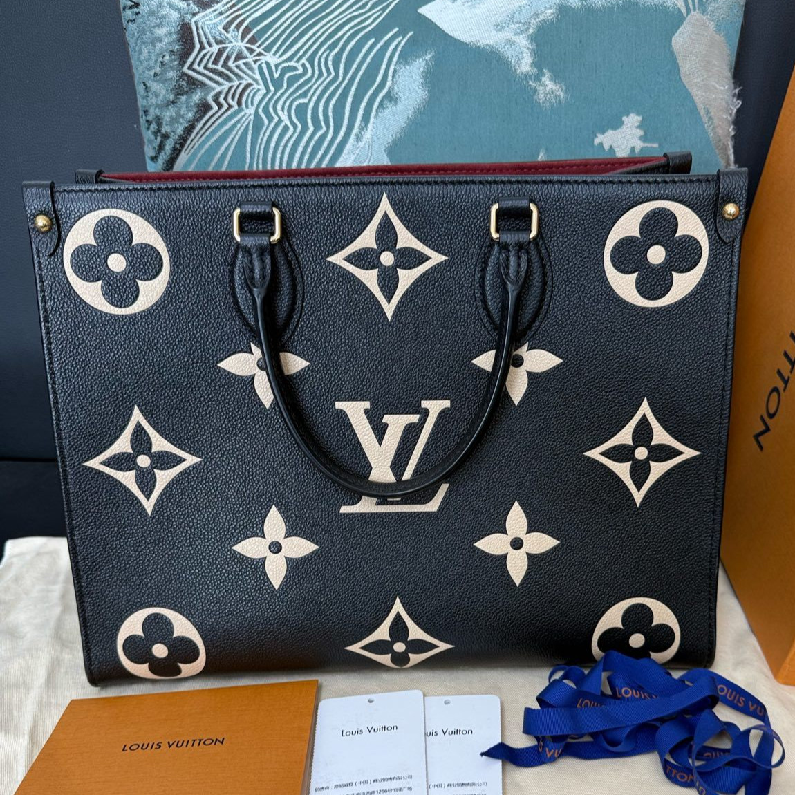 Louis Vuitton OnTheGo MM Tote Bag Monogram Black - Classic Women's Handbag
