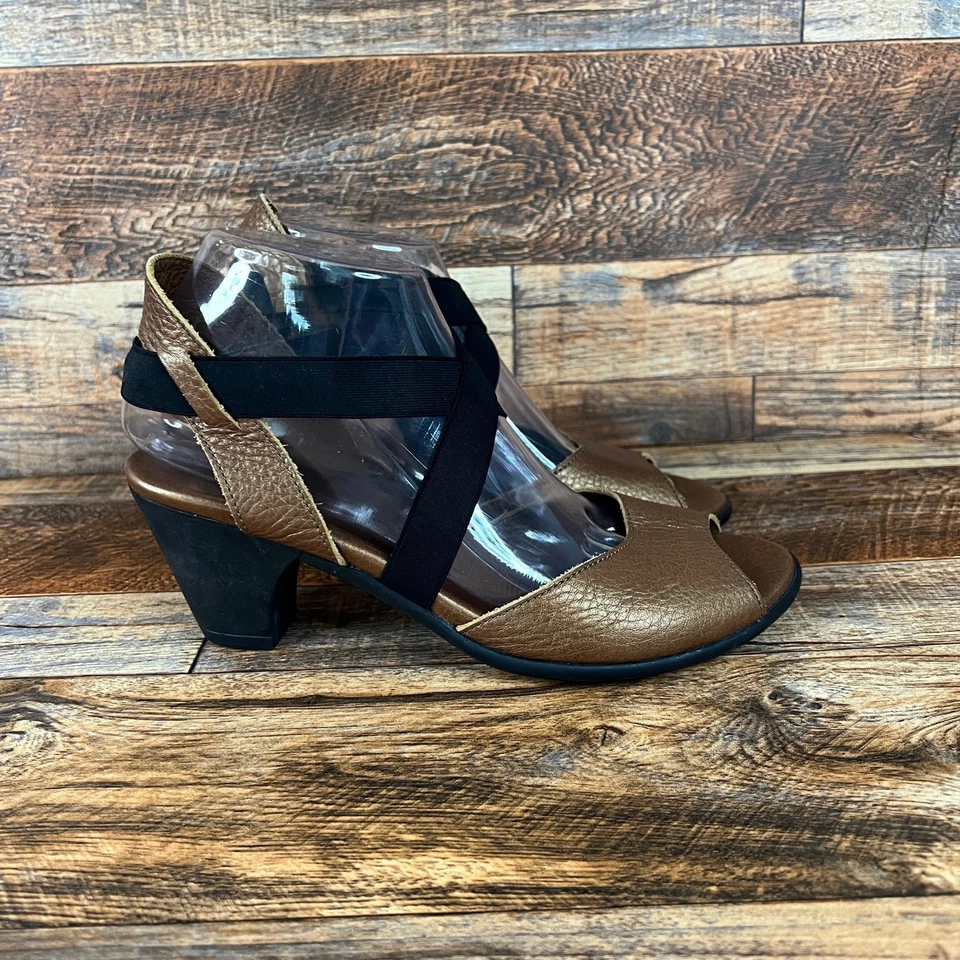 Sandalias cómodas de tacón de cuero con tiras metálicas de bronce Arche para mujer 39 EE. UU. 9,5 Foto 4 de 4
