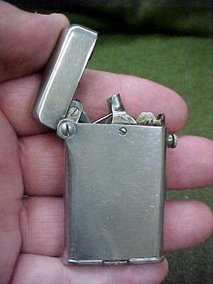 VINTAGE FAB SUISSE THORENS SILVER TONED CIGARETTE LIGHTER NICE CONDITION