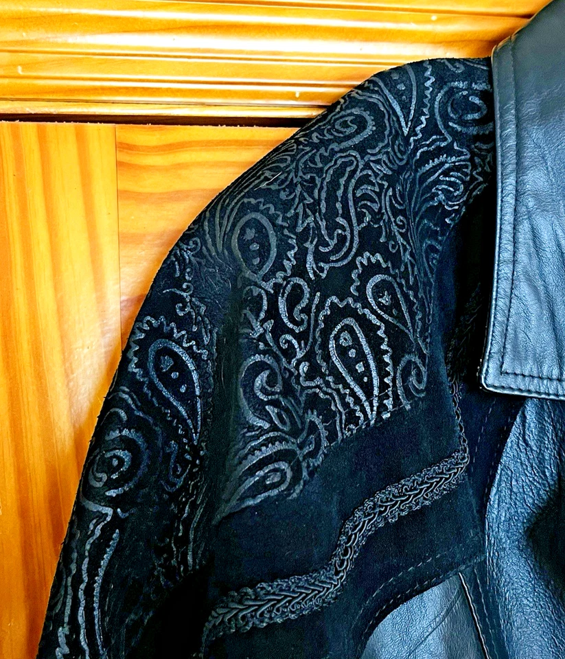 Chaqueta vintage para mujer negra 100 % cuero genuino | Comint Apparel Co. | Talla LG Foto 3 de 4