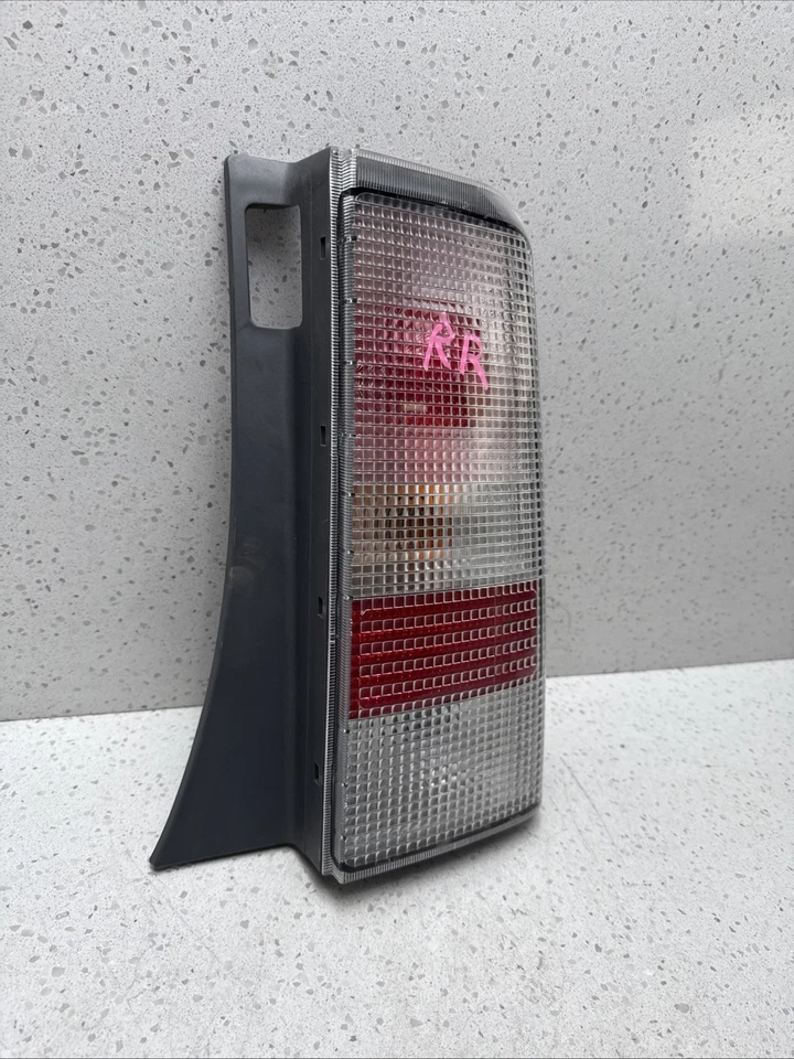 2004 - 2007 Scion XB Drivers LEFT Tail Light Assembly Foto 2 de 4