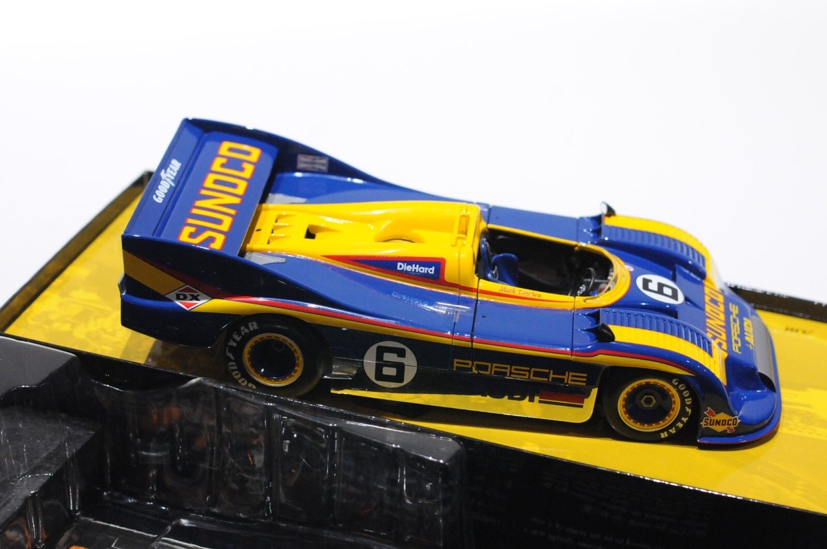 車　ダイキャストミニカー　ポルシェ９１７/３０　Ｃａｎａｍ　Ｃｈａｍｐｉｏｎ MINICHAMPS PORSCHE 917/30 CANAM CHAMPION 1973 M. DONOHUE