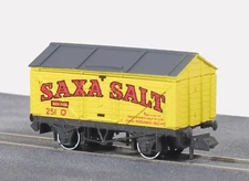 Peco NR-P120 - N Gauge Saxa Salt Wagon - Yellow - Plus Tracked 48 Postage