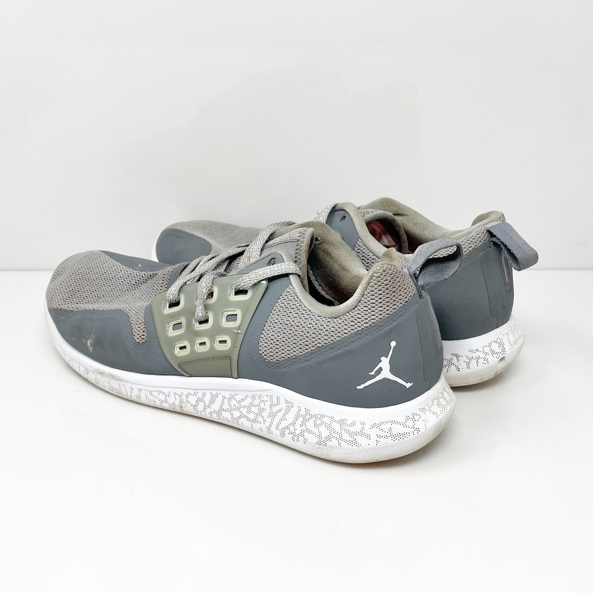 Nike Mens Air Jordan Grind AA4302-003 Gray Basketball Shoes