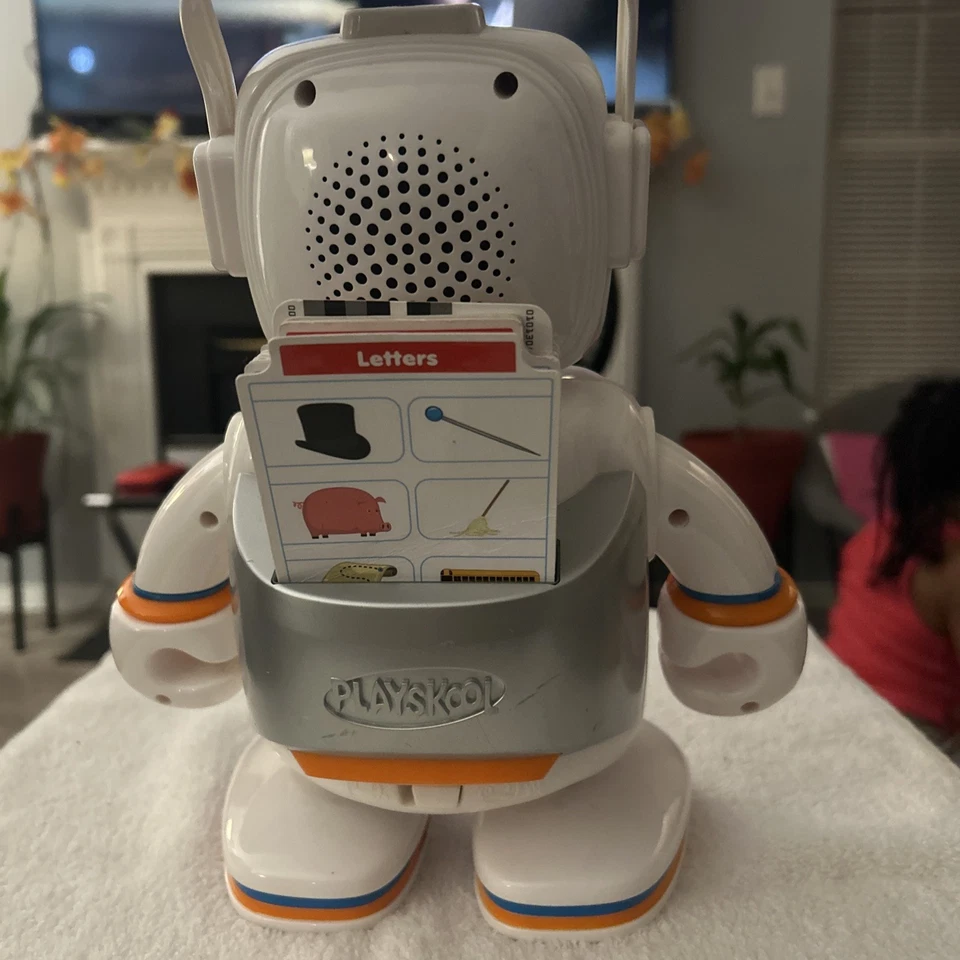 Playskool Alphie Robot 2010 with Cards - Image 4 of 4