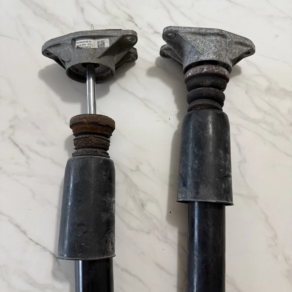 Amortiguador trasero izquierdo derecho BMW 320i 328i 335i 12-18 OEM usado (JUEGO DE 2) Foto 3 de 4