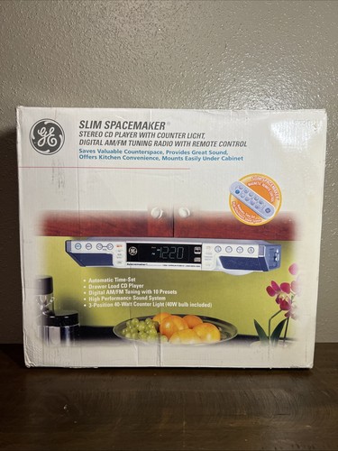 GE Slim Spacemaker 7-5295 CD Player, AM/FM Radio NEW OPEN BOX