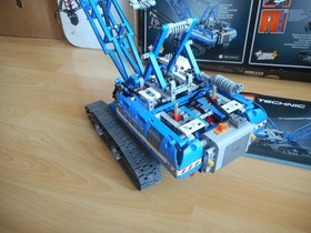 LEGO Technic Crawler Crane with Box (Lego No: 42042)