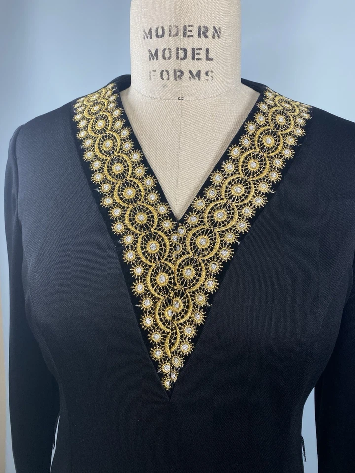 Vestido Vintage TALLA MEDIANA Negro Tejido Dorado Negro HENRY LEE Maxi Funda Larga Años 70 Foto 4 de 4