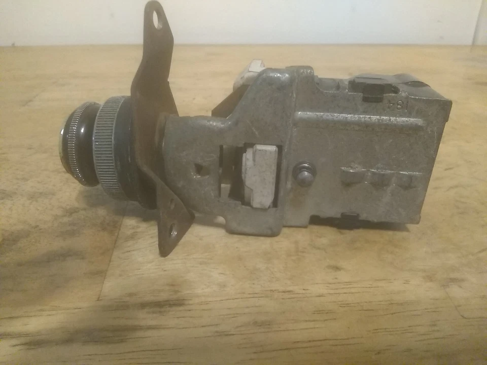 Interruptor de lámpara de faros gm cadillac 1973-1977 perilla de 7 terminales OEM Foto 3 de 4