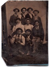 CIRCA 1870s TINTYPE COMICAL GROUP OF WILD WEST ERA MEN PLAYING BROOM AS GUITAR
