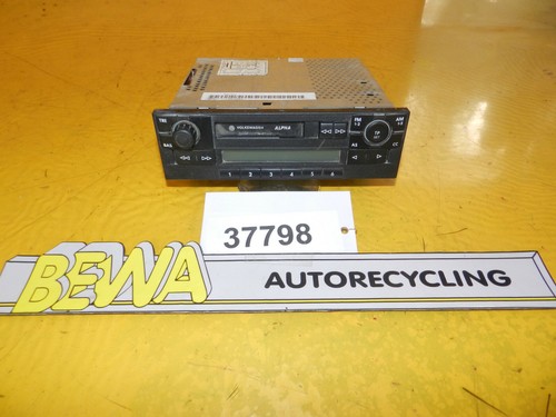 Radio      VW T5 V Bus 1,9 TDI        Blaupunkt 7642218360         Nr.37798