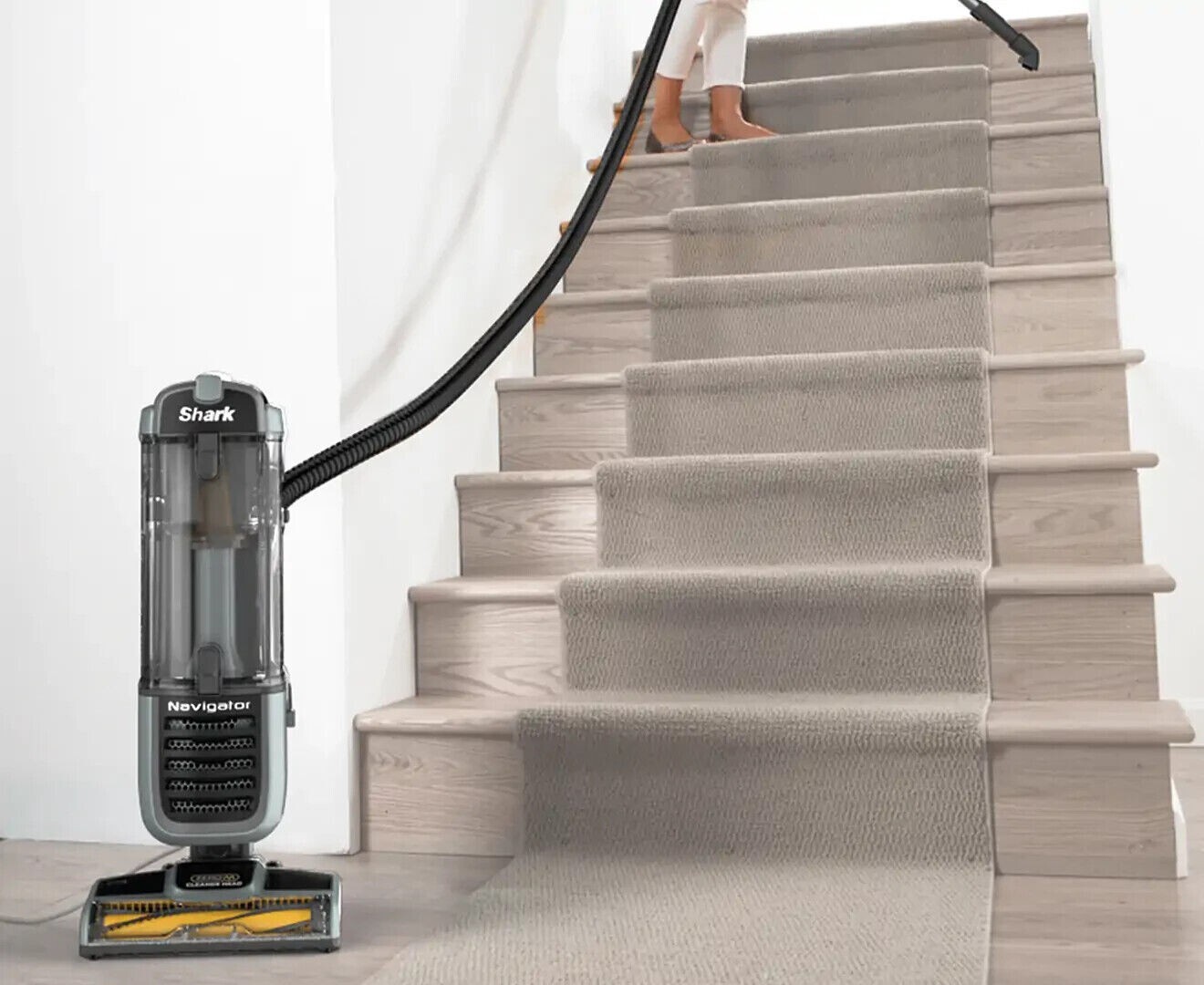 Shark Pet Vacuum Cleaner Powerful Suction W/ SelfCleaning BrushRoll