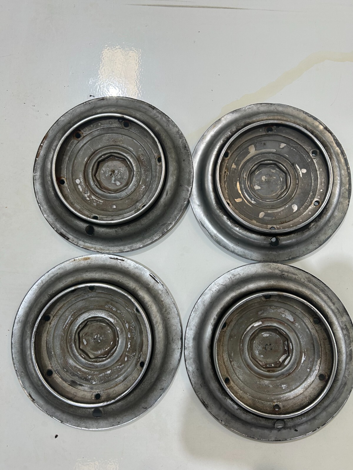 SET OF 4 BENTLEY SILVER CLOUD SOLID HUBCAP ORIGINAL VINTAGE