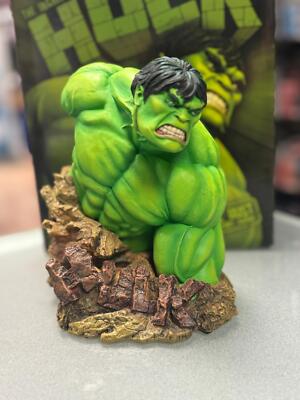 Marvel Universe Incredible Hulk Resin Bust Diamond Select Rudy