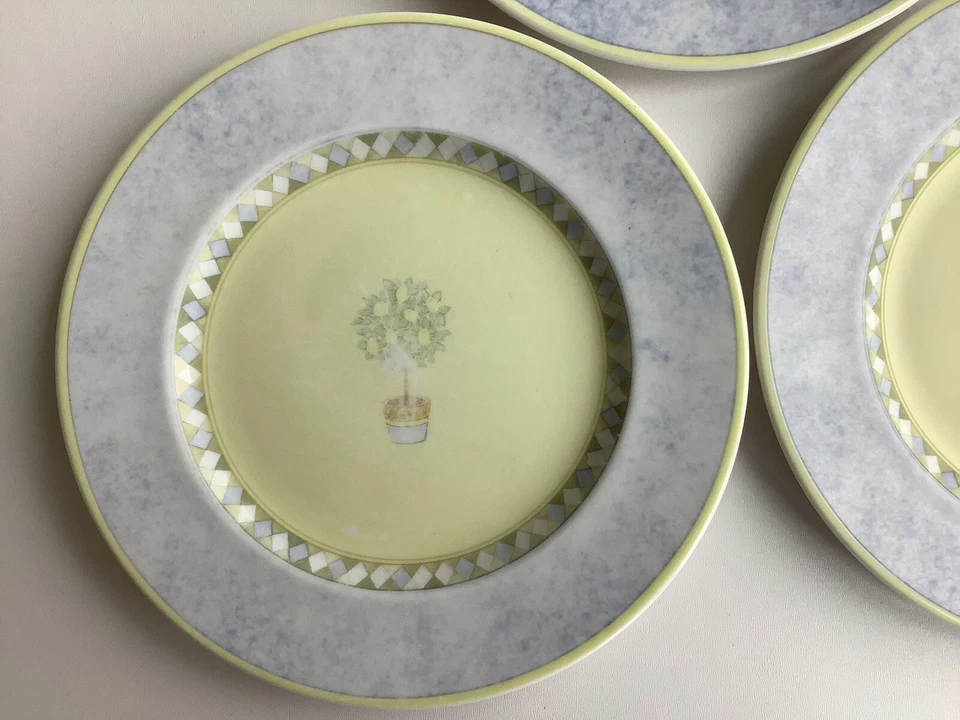 Royal Doulton Carmina Starter Plates - 22cm Diameter - Lemon Tree + Yellow Edge - Image 3 of 4